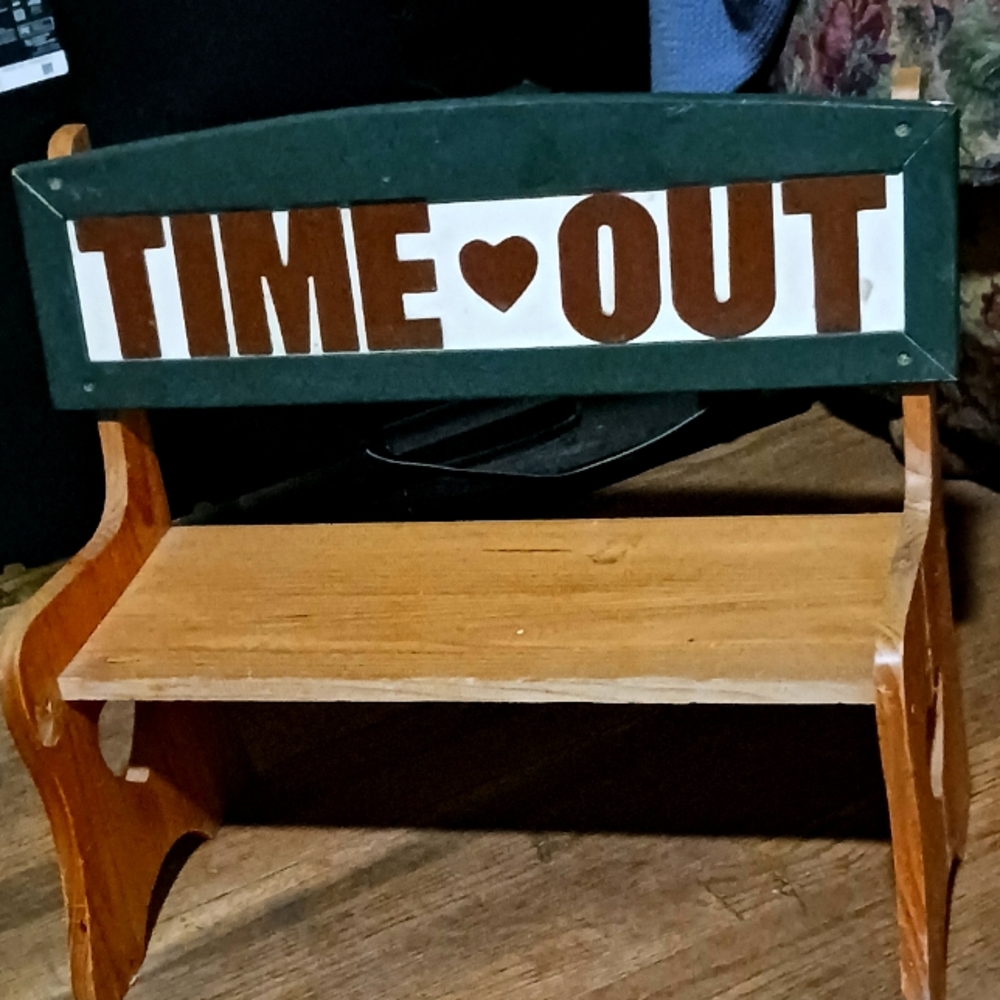 Decorative "Time Out" bench